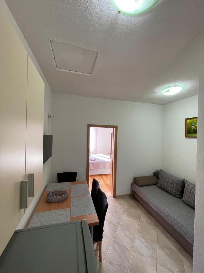 Ivan I Matej Apartments ブラチェ エクステリア 写真