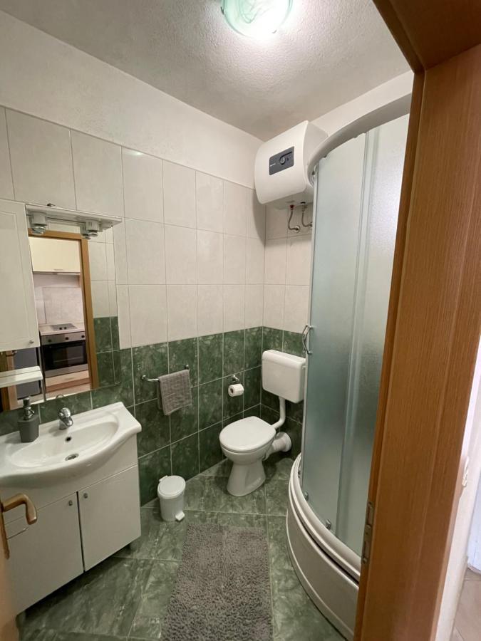 Ivan I Matej Apartments ブラチェ エクステリア 写真