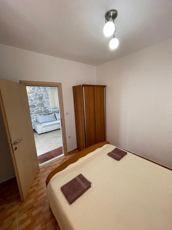 Ivan I Matej Apartments ブラチェ エクステリア 写真