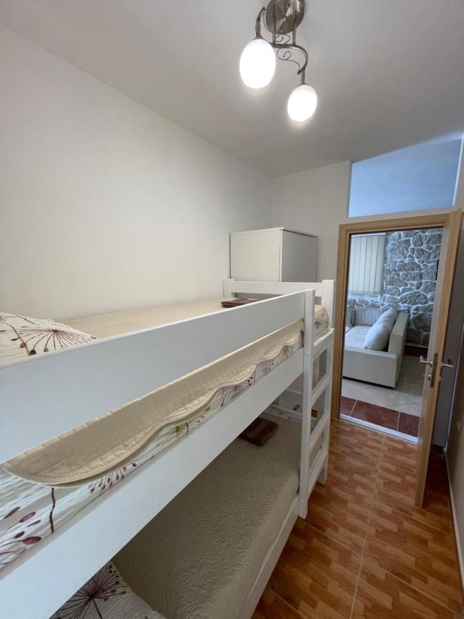 Ivan I Matej Apartments ブラチェ エクステリア 写真