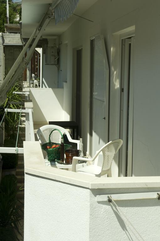 Ivan I Matej Apartments ブラチェ エクステリア 写真