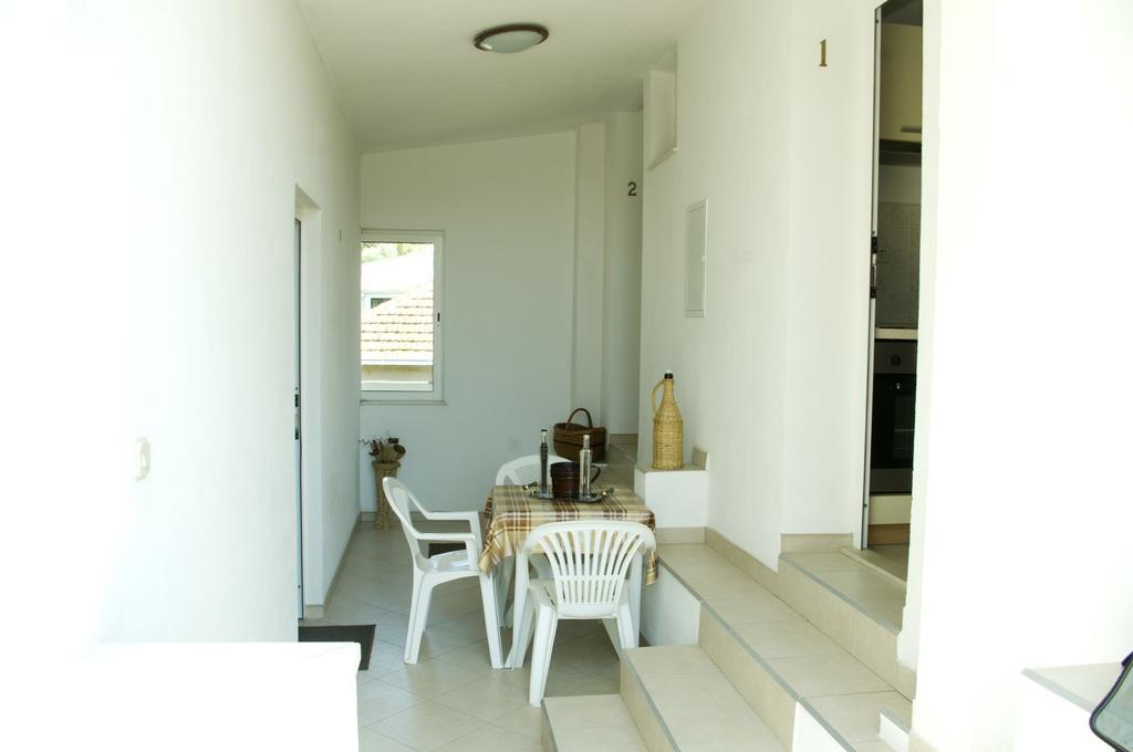Ivan I Matej Apartments ブラチェ エクステリア 写真