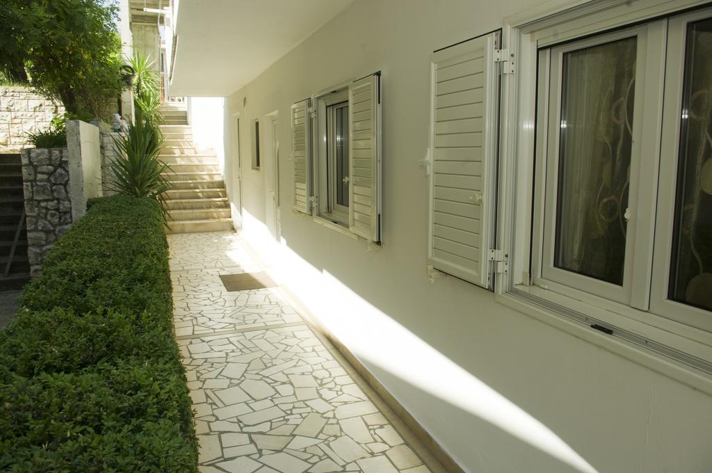 Ivan I Matej Apartments ブラチェ エクステリア 写真