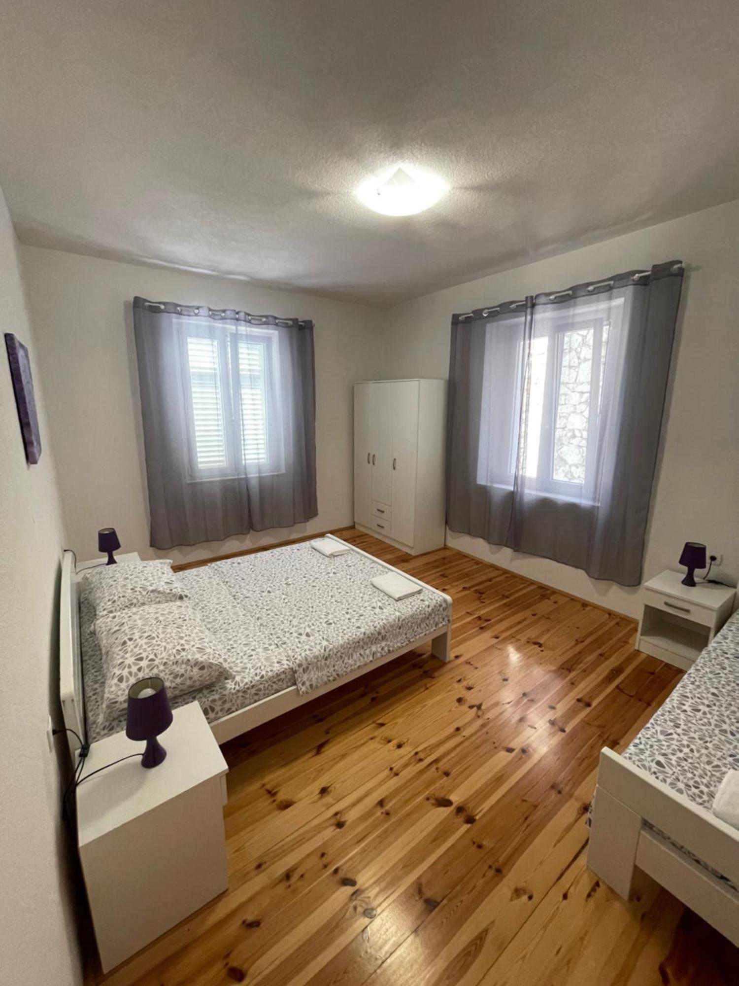 Ivan I Matej Apartments ブラチェ エクステリア 写真