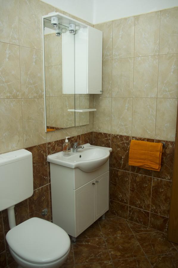 Ivan I Matej Apartments ブラチェ エクステリア 写真