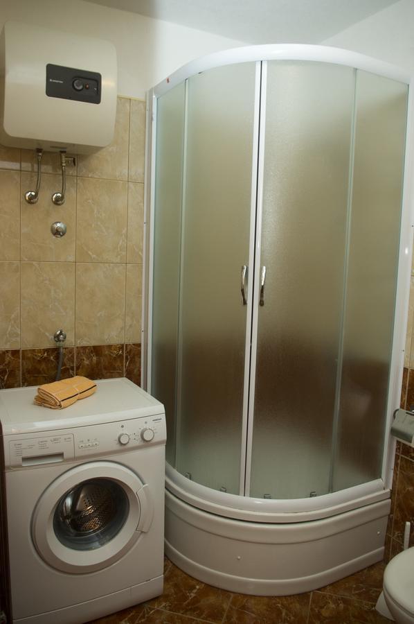 Ivan I Matej Apartments ブラチェ エクステリア 写真